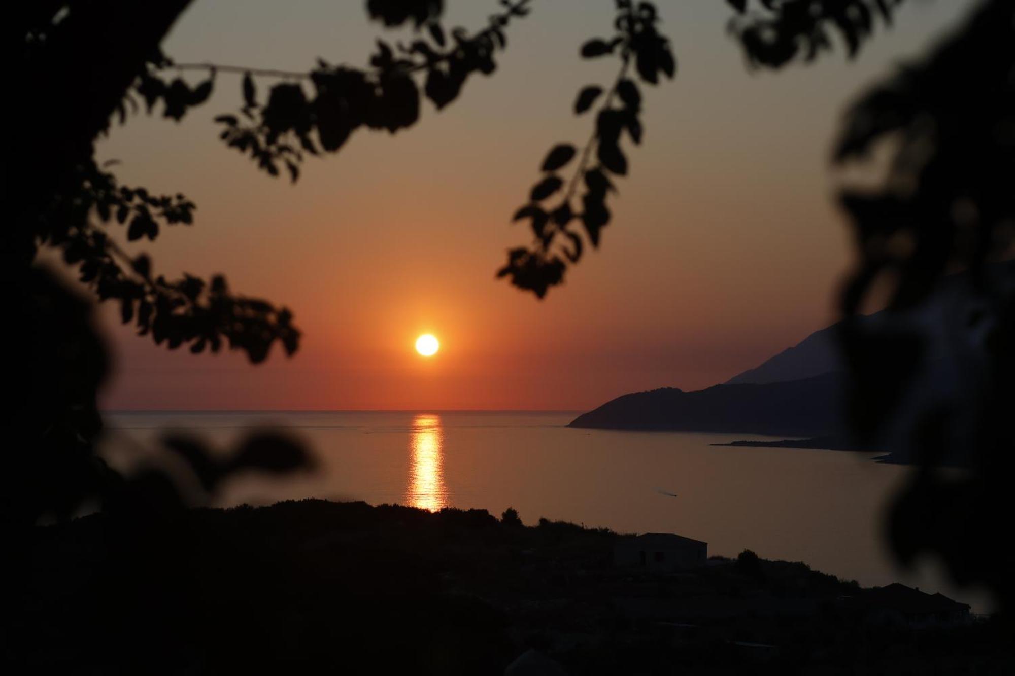 Sunset Serenity Himare Ngoại thất bức ảnh