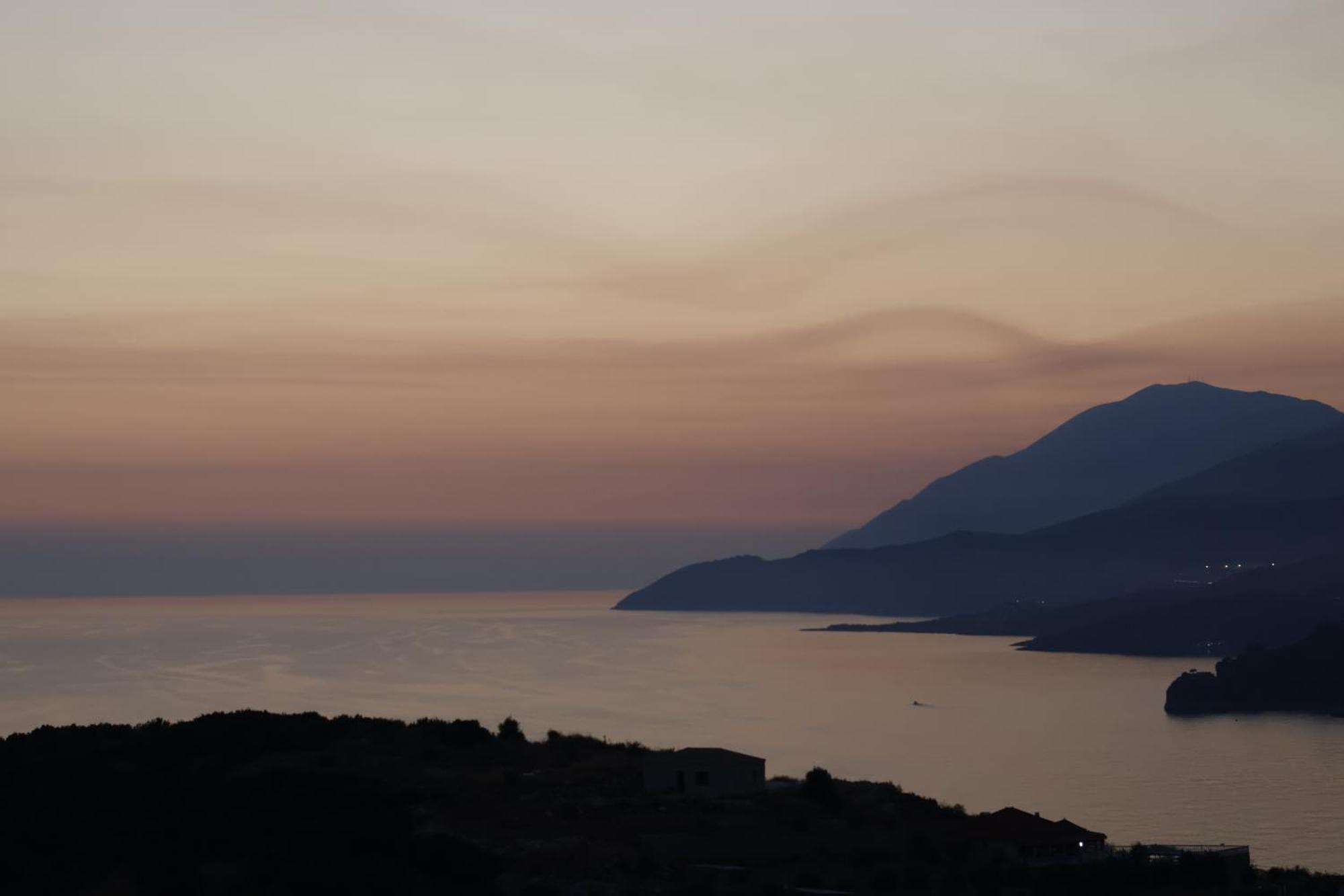 Sunset Serenity Himare Ngoại thất bức ảnh