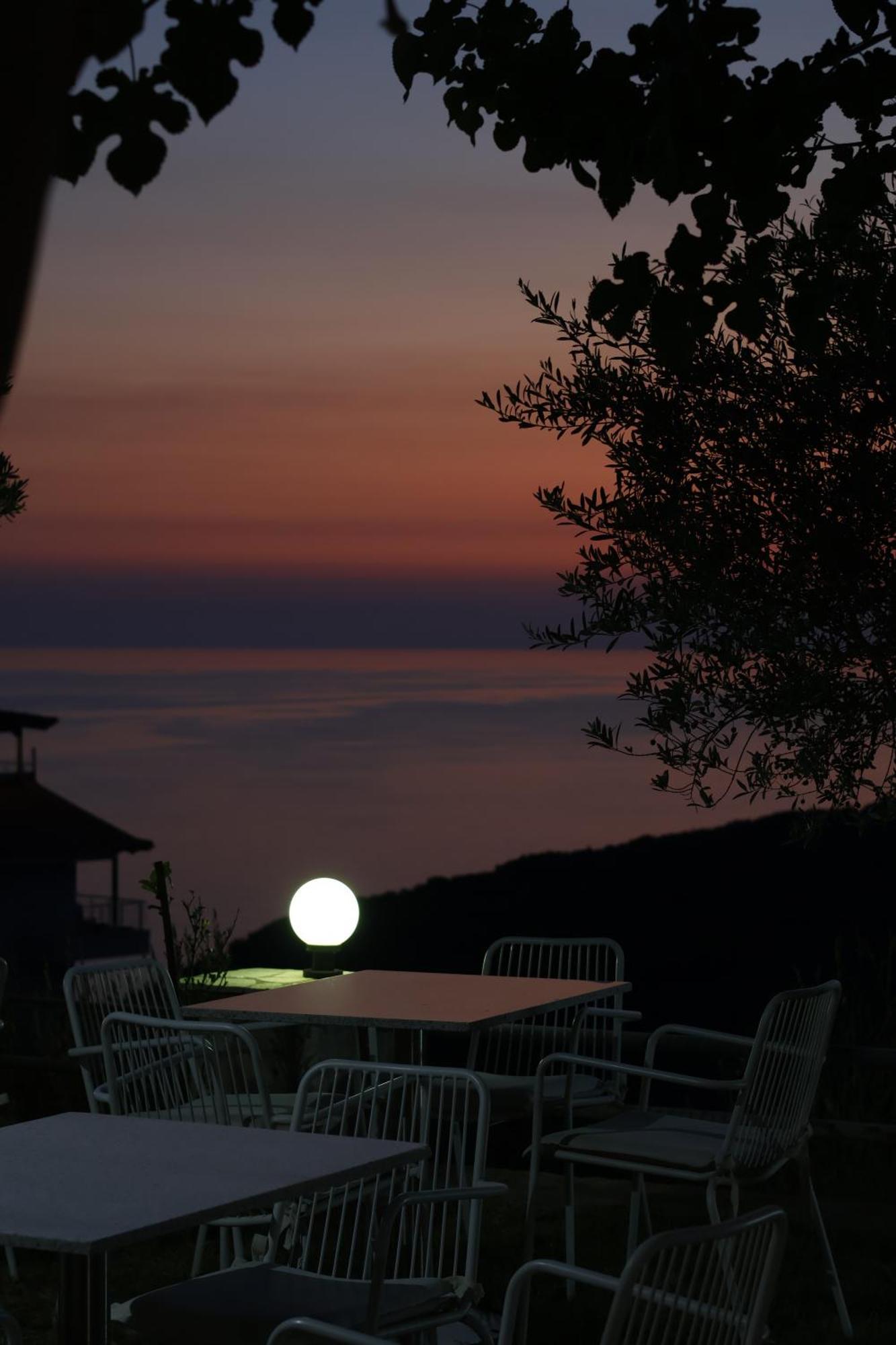Sunset Serenity Himare Ngoại thất bức ảnh